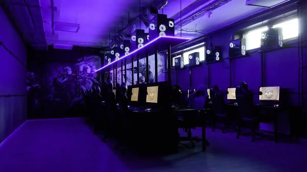 Gaming Café